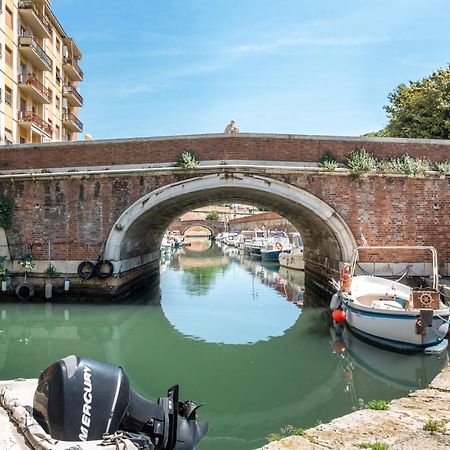Piccola Venezia Canal View Charming Flat Livorno Luaran gambar